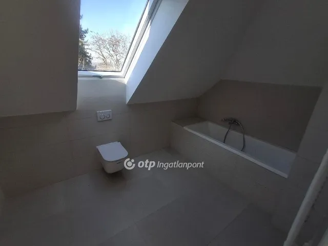 Eladó lakás Budapest III. kerület 88 nm