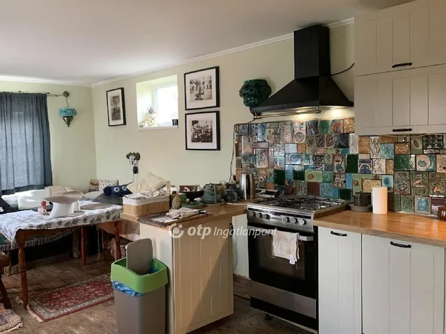 Eladó ház Törtel 81 nm