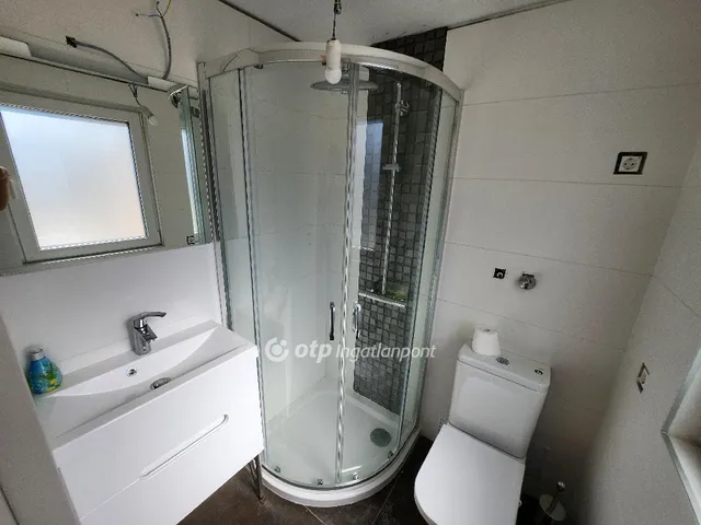 Eladó ház Érd 226 nm