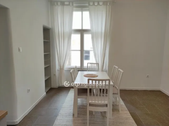 Eladó lakás Budapest VIII. kerület 86 nm