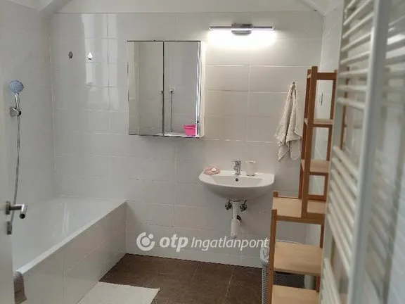Eladó lakás Budapest VIII. kerület 86 nm