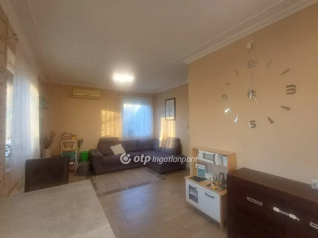 Eladó ház Üllő 92 nm