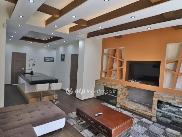 Eladó lakás Budapest V. kerület 79 nm