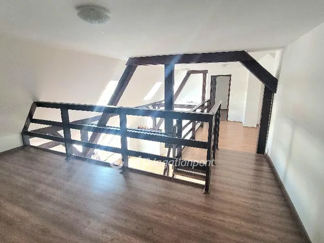 Eladó lakás Budapest XIII. kerület 111 nm