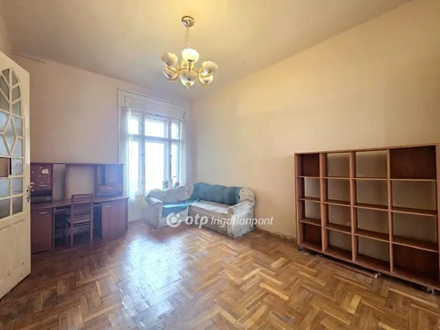 Eladó lakás Budapest X. kerület 120 nm