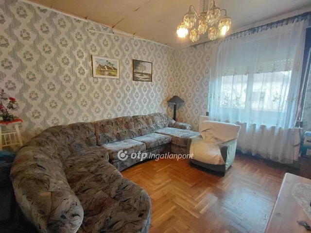 Eladó ház Bag 205 nm