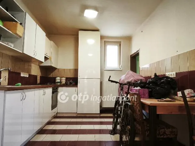 Eladó ház Kartal 235 nm