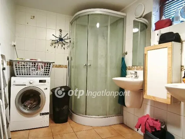 Eladó ház Kartal 235 nm