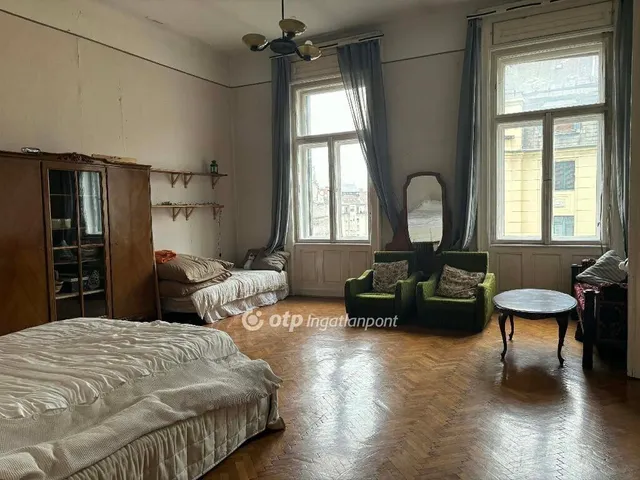 Eladó lakás Budapest V. kerület 118 nm