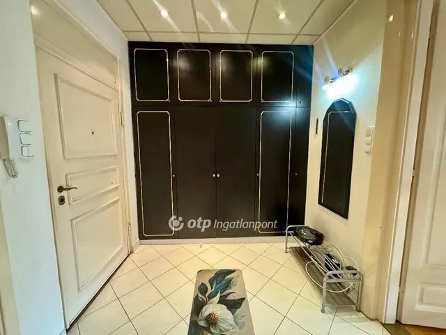 Eladó lakás Budapest V. kerület 55 nm