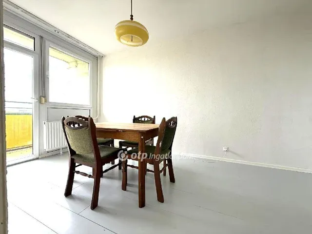 Eladó lakás Budapest IX. kerület, József Attila lakótelep 49 nm