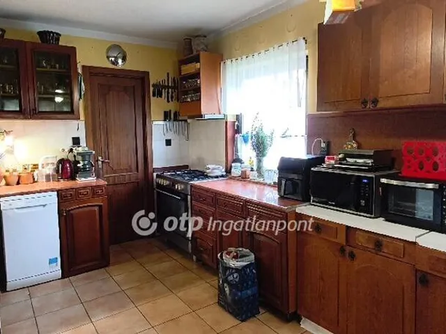 Eladó ház Budapest XVIII. kerület 207 nm