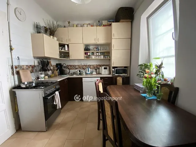 Eladó lakás Budapest XI. kerület 69 nm