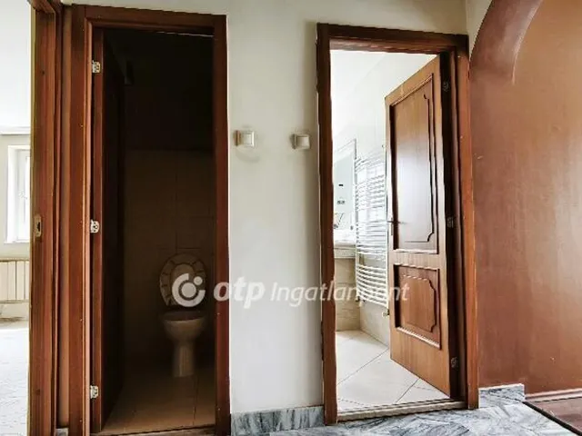 Eladó ház Budapest XV. kerület 254 nm