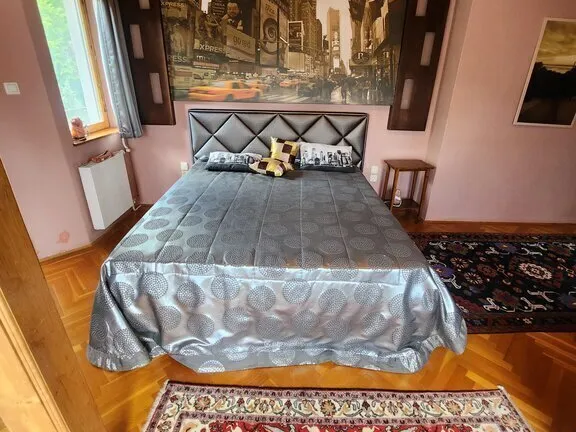 Eladó ház Budapest III. kerület, Táborhegy 452 nm