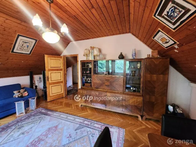 Eladó ház Budapest III. kerület, Táborhegy 452 nm
