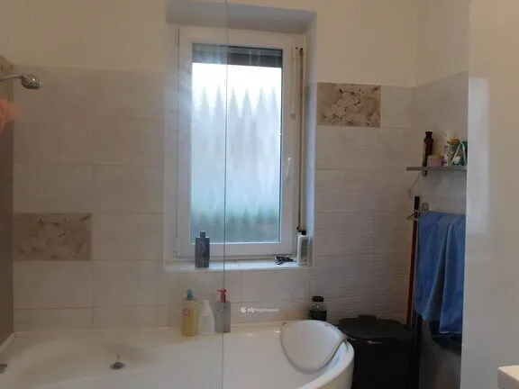 Eladó ház Budapest III. kerület, Csillaghegy 185 nm