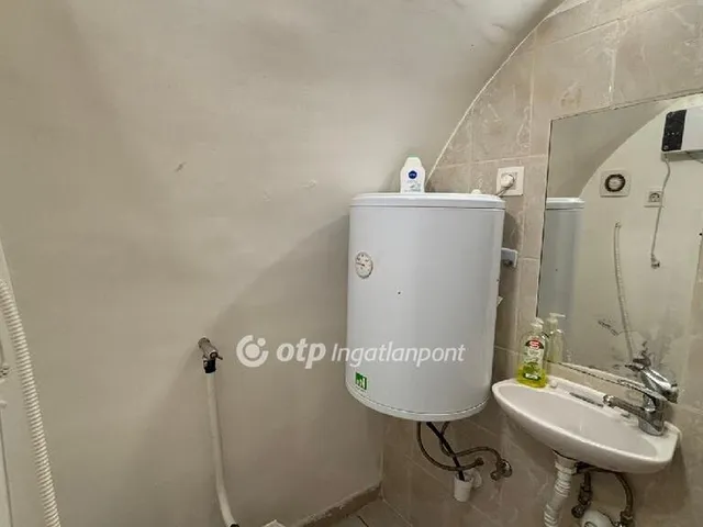 Eladó lakás Budapest VI. kerület 17 nm