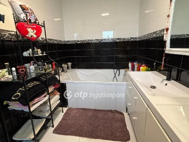 Eladó nyaraló Berkenye 150 nm