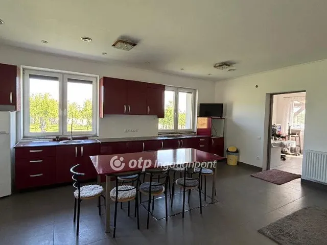 Eladó nyaraló Berkenye 150 nm