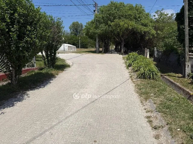 Eladó ház Pilisjászfalu 180 nm