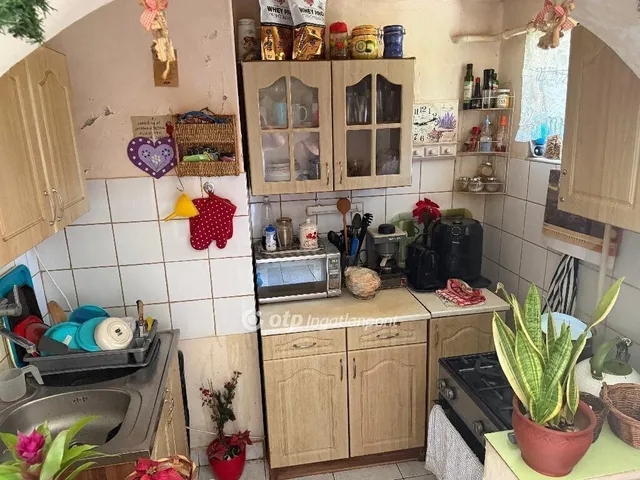 Eladó ház Pilisjászfalu 180 nm