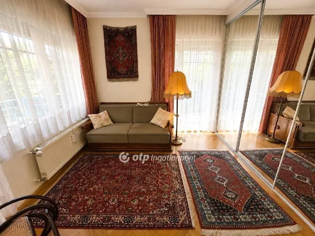 Eladó lakás Budapest II. kerület 185 nm