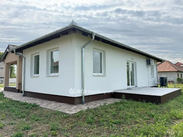 Eladó ház Nagykáta 136 nm
