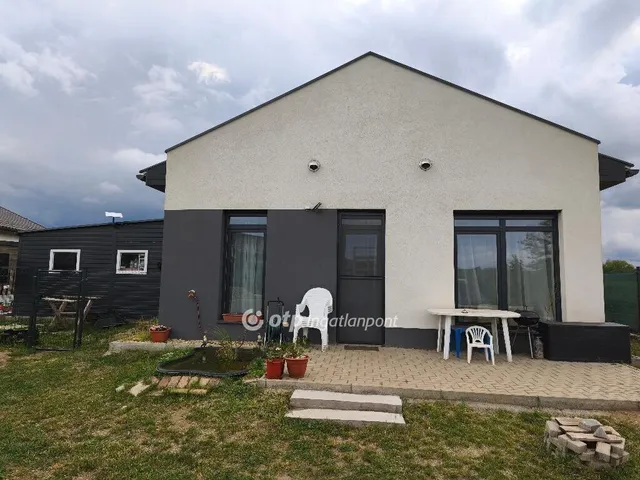 Eladó ház Mogyoród 71 nm