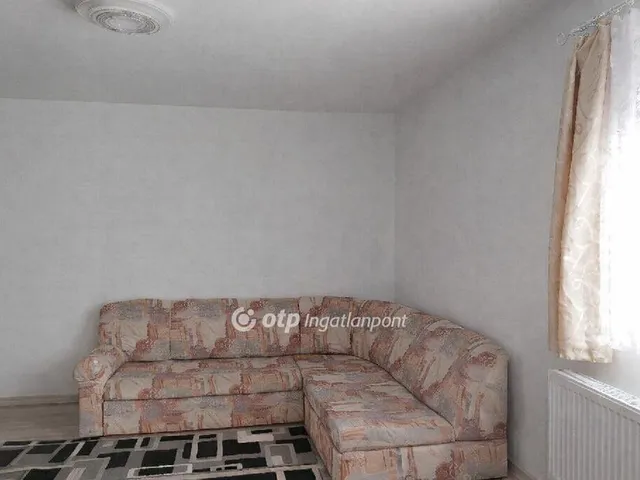Eladó lakás Hatvan 75 nm