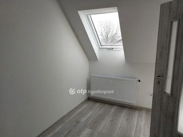 Eladó lakás Hatvan 75 nm