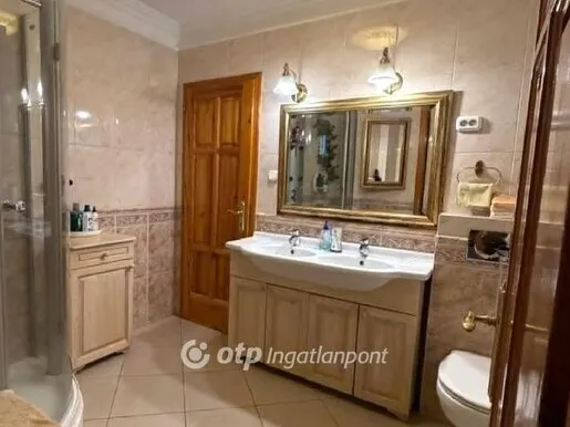 Eladó ház Budapest XVII. kerület 220 nm