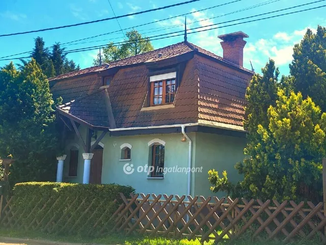 Eladó ház Szentendre, Pismány 267 nm