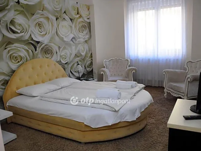Eladó kereskedelmi és ipari ingatlan Budapest XIV. kerület 2941 nm