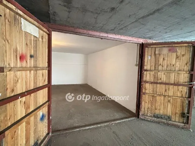 Eladó garázs Budapest XIII. kerület, Angyalföld 19 nm