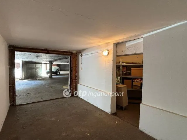 Eladó garázs Budapest XIII. kerület, Angyalföld 19 nm