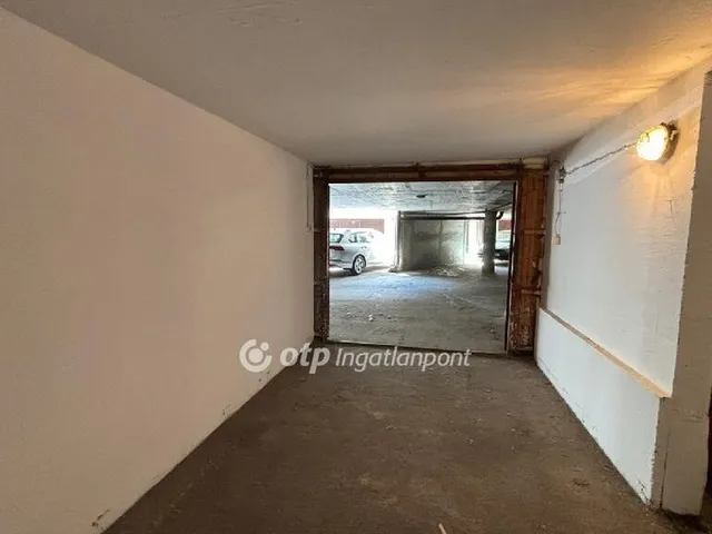 Eladó garázs Budapest XIII. kerület, Angyalföld 19 nm