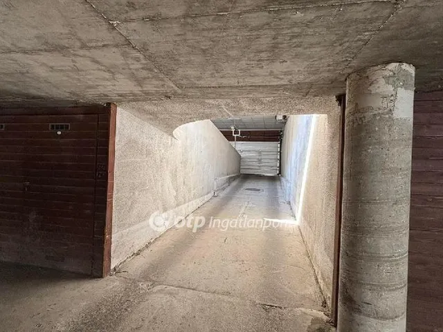 Eladó garázs Budapest XIII. kerület, Angyalföld 19 nm