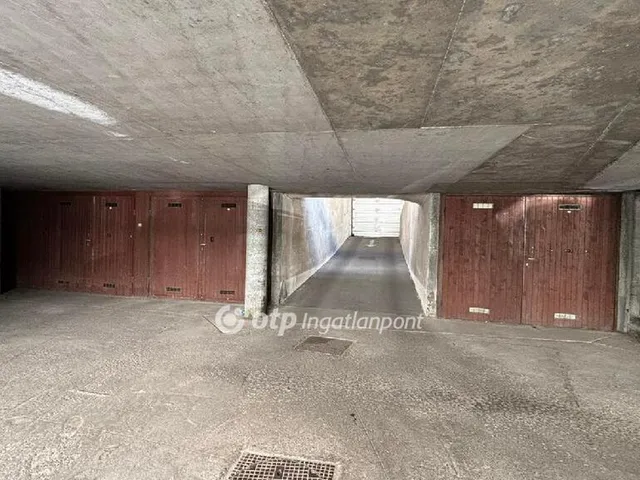 Eladó garázs Budapest XIII. kerület, Angyalföld 19 nm