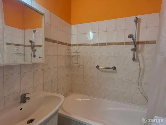 Eladó lakás Budapest XXI. kerület 40 nm