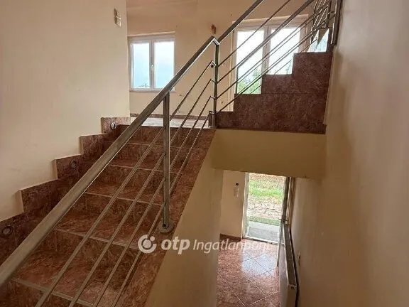 Eladó ház Vecsés 168 nm