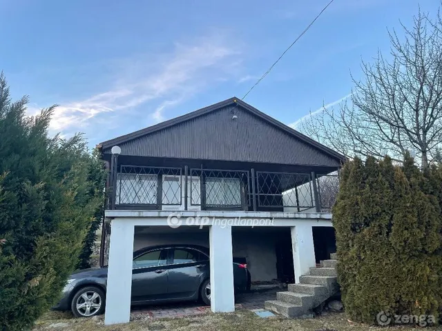 Eladó nyaraló Szentendre 90 nm