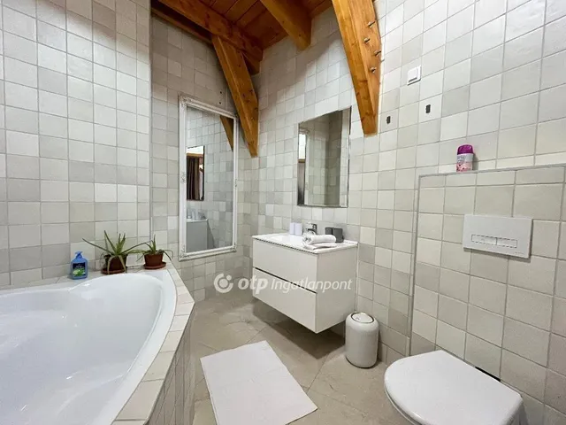 Eladó ház Pilisszentkereszt 324 nm