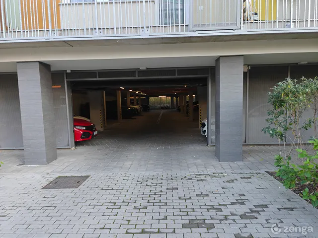 Kiadó garázs Budapest III. kerület, Békásmegyer 12 nm