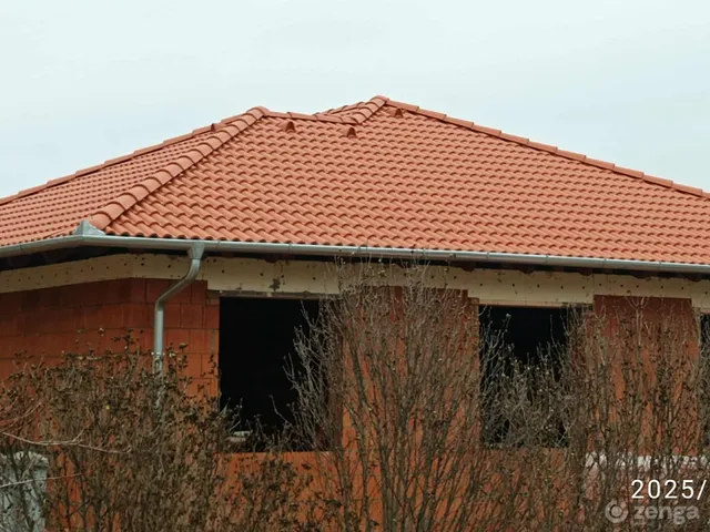 Eladó ház Mikepércs 122 nm