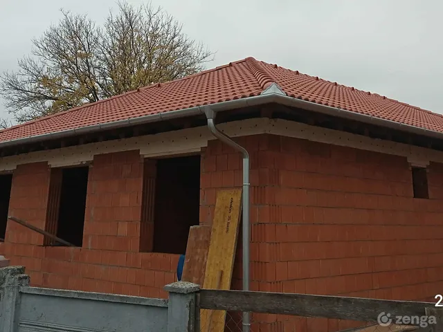 Eladó ház Mikepércs 122 nm