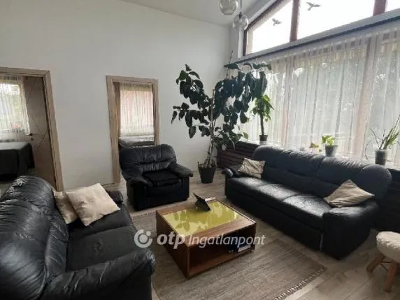 Eladó ház Vonyarcvashegy 209 nm