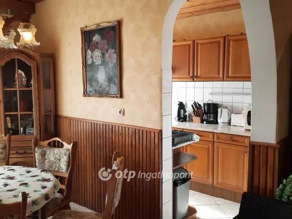 Eladó ház Vonyarcvashegy 470 nm