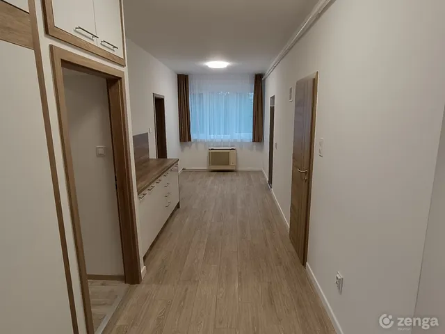 Kiadó lakás Debrecen, Széchenyikert 82 nm