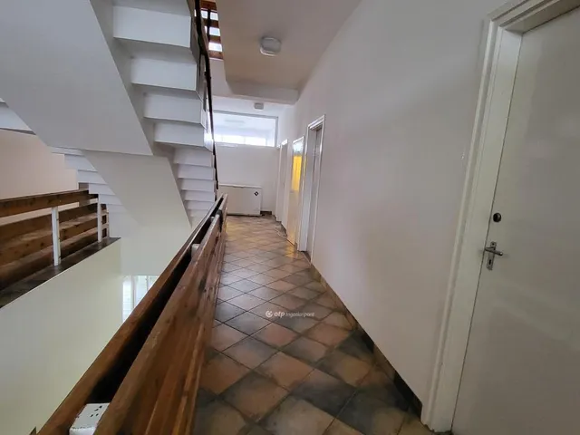 Eladó kereskedelmi és ipari ingatlan Debrecen 1000 nm